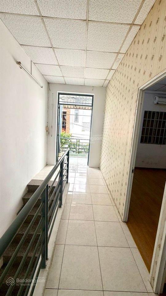 Bán nhà ngay vincom quận 7, ngang 5m kdc hh, nhà mới, giá nhỉnh 5 tỉ