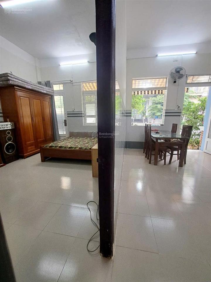 Bán mt kd cao thị chính, quận 7, 7,5m x 9m dạng shophouse. giá nhỉnh 4 tỷ