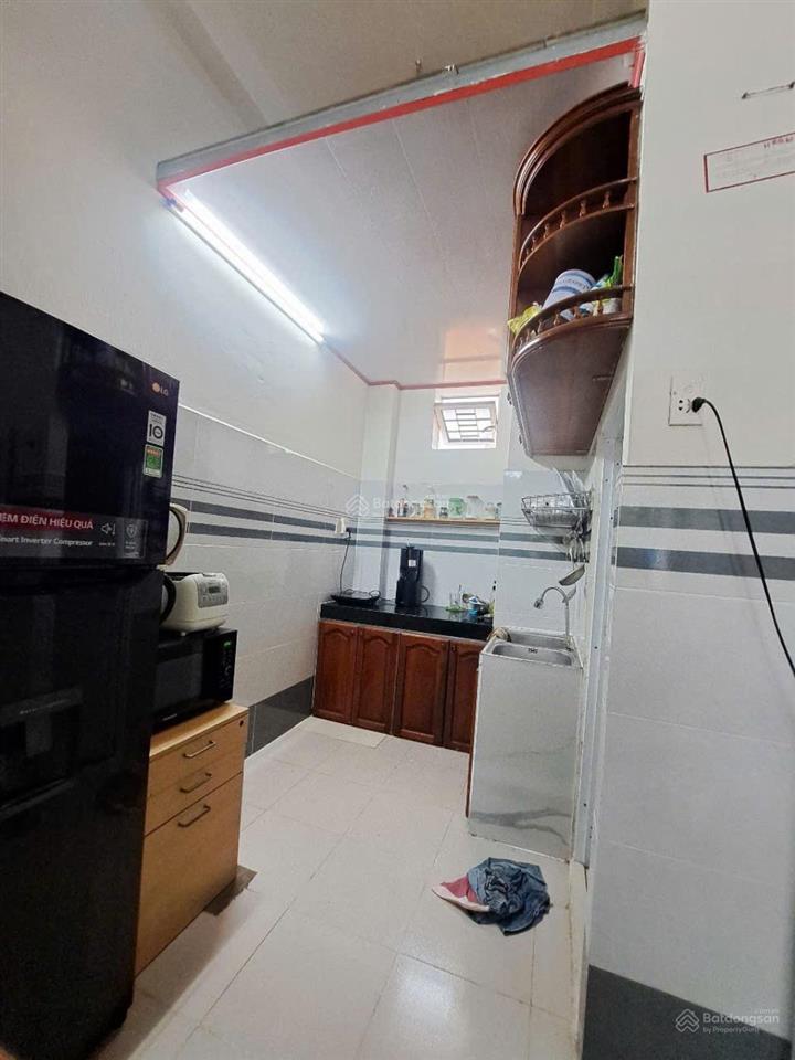 Bán mt kd cao thị chính, quận 7, 7,5m x 9m dạng shophouse. giá nhỉnh 4 tỷ