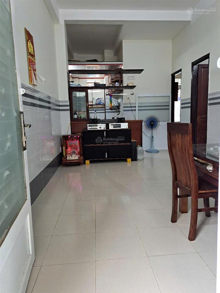 Bán mt kd cao thị chính, quận 7, 7,5m x 9m dạng shophouse. giá nhỉnh 4 tỷ