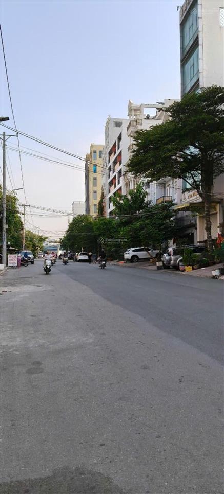 Bán mt kd cao thị chính, quận 7, 7,5m x 9m dạng shophouse. giá nhỉnh 4 tỷ