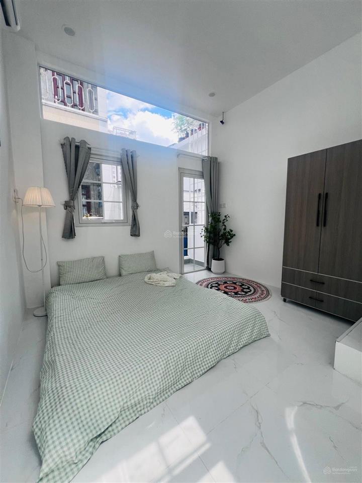 Bán nhà huỳnh tấn phát, vincom quận 7, 4,7 x 17m, chia 5 căn dòng tiền 45tr, giá nhỉnh 6 tỷ