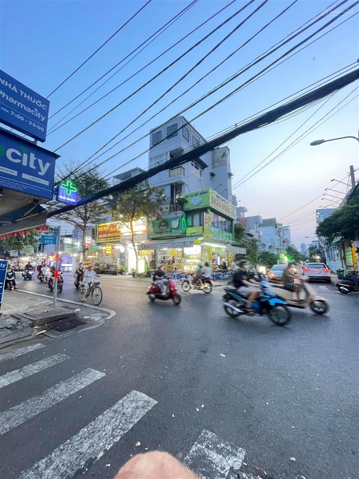 Mặt tiền đường số kề lâm văn bền 4 tầng dòng tiền 20 triệu/tháng 9,5 tỷ