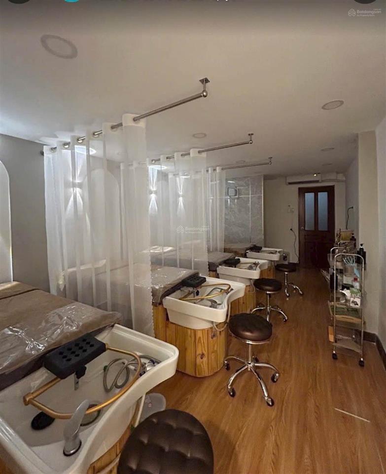 Mặt tiền đường số kề lâm văn bền 4 tầng dòng tiền 20 triệu/tháng 9,5 tỷ