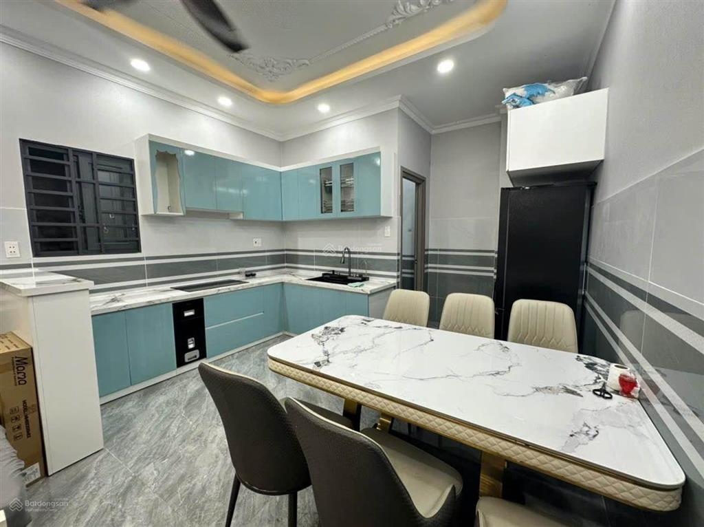 Bán nhà huỳnh tấn phát, ngay vincom, quận 7, 4,5m x 16m, 3pn, giá nhỉnh 7 tỉ