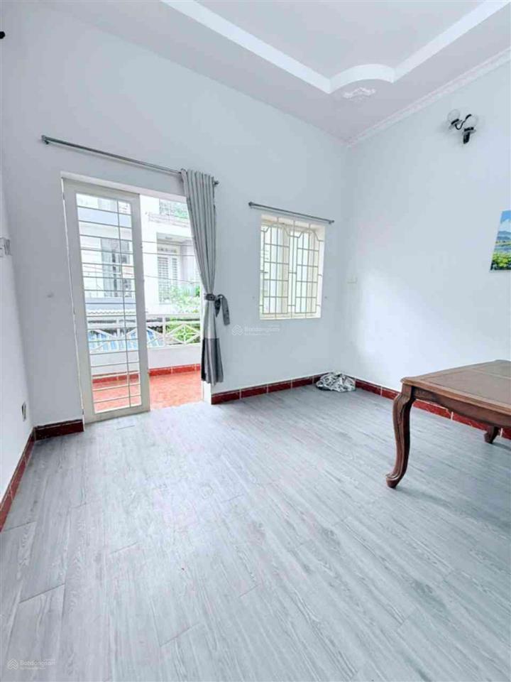 Bán nhà hxh huỳnh tấn phát, quận 7, ngay vincom, 90m2, 5m x 16m kdc hiện hữu, giá tốt