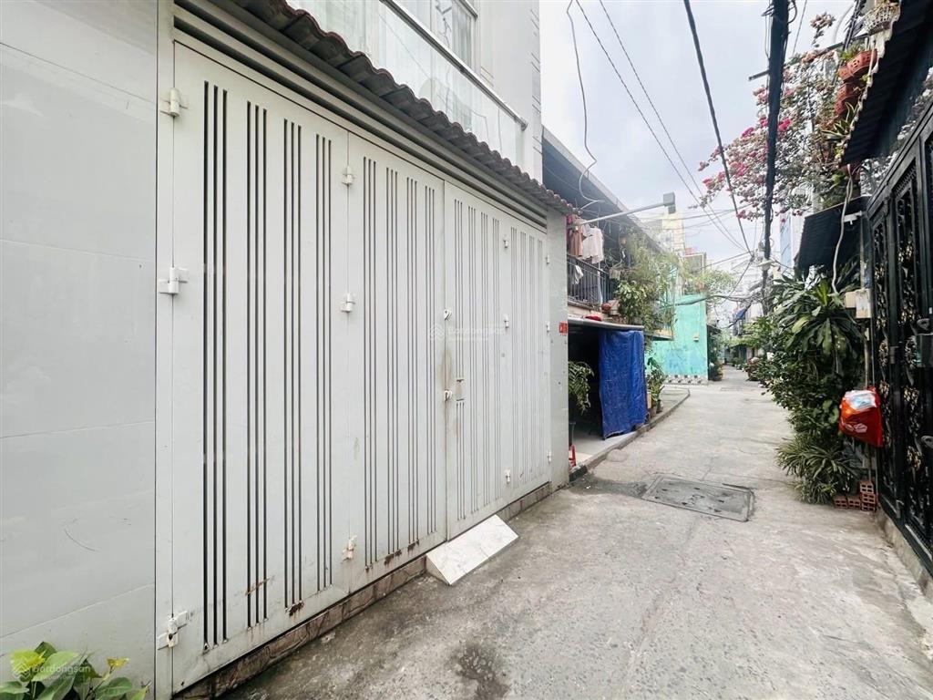 Nhà đẹp kiên cố  hẻm cực đẹp thông thoáng  dân trí  sổ vuông  ngay trung tâm phường 10 gò vấp