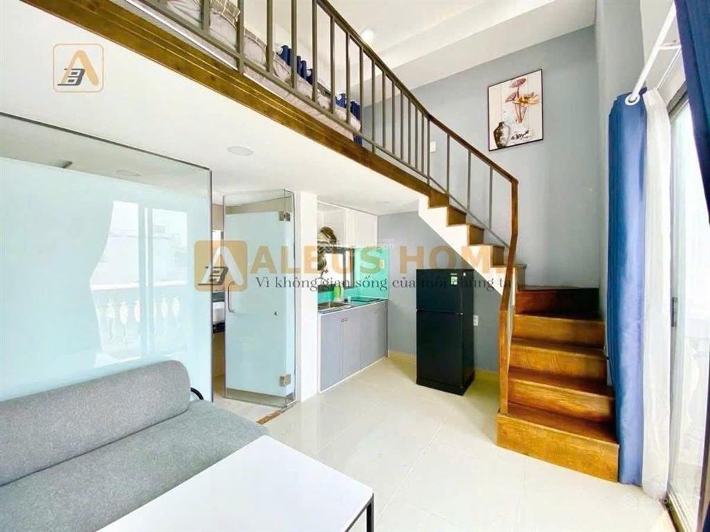 Cho thuê chính chủ duplex ban công, quận 7 full nội thất rộng rãi, gần lotte tdtu rmit trống sẵn
