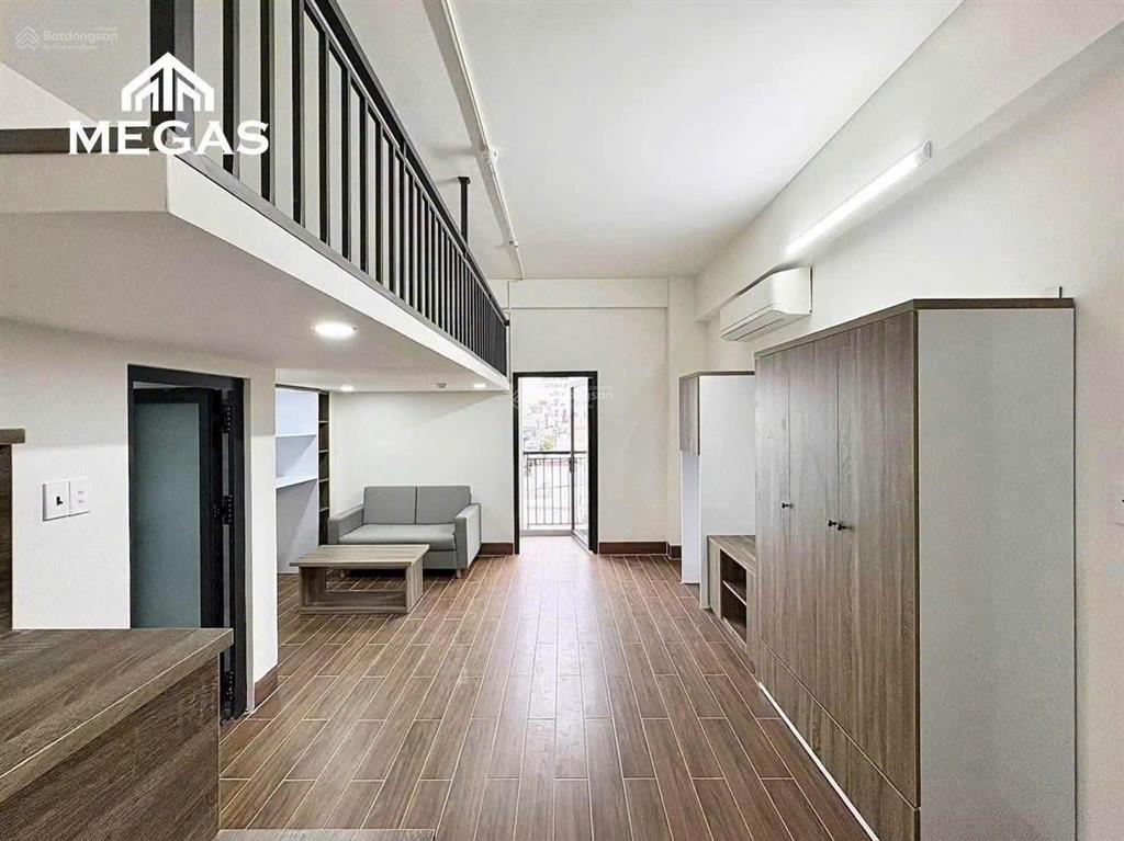 Cho thuê chính chủ duplex ban công, quận 7 full nội thất rộng rãi, gần lotte tdtu rmit trống sẵn