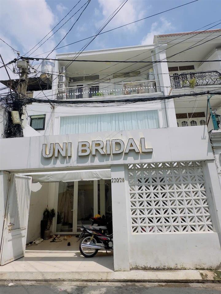 Bán nhà hxh 220 nguyễn trọng tuyển, p8, phú nhuận (6x20m) giá 29 tỷ tl  0902 950 ***