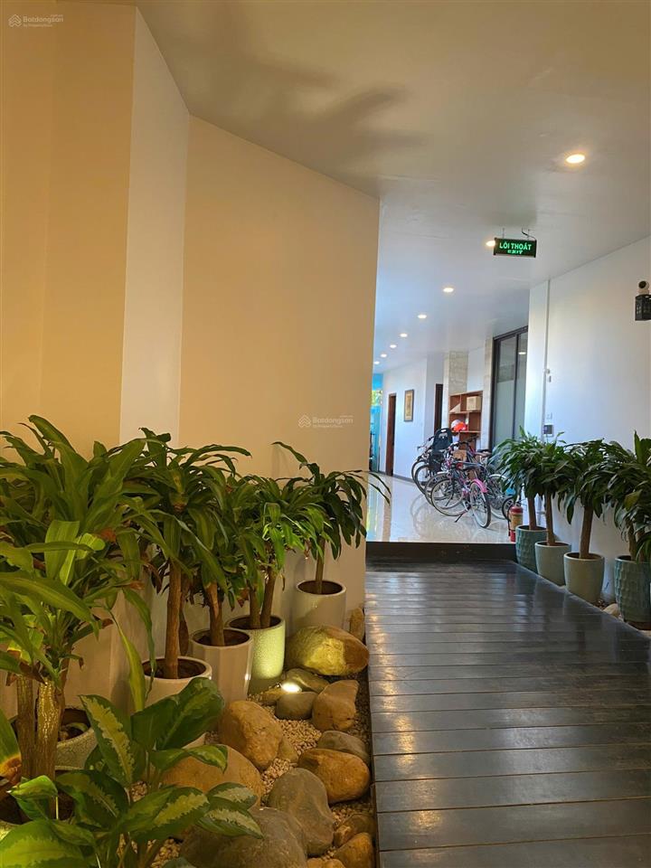 Chính chủ cần bán 2 nhà mặt phố cao cấp tây hồ đang khai thác cho thuê kín phòng,phù hợp nhà đầu tư