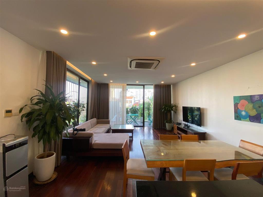 Chính chủ cần bán 2 nhà mặt phố cao cấp tây hồ đang khai thác cho thuê kín phòng,phù hợp nhà đầu tư