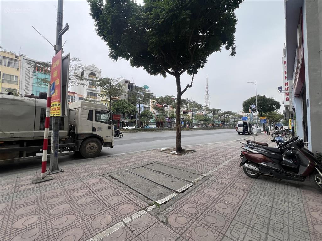 Bán nhanh nhà tại phố hồng tiếnbồ đề