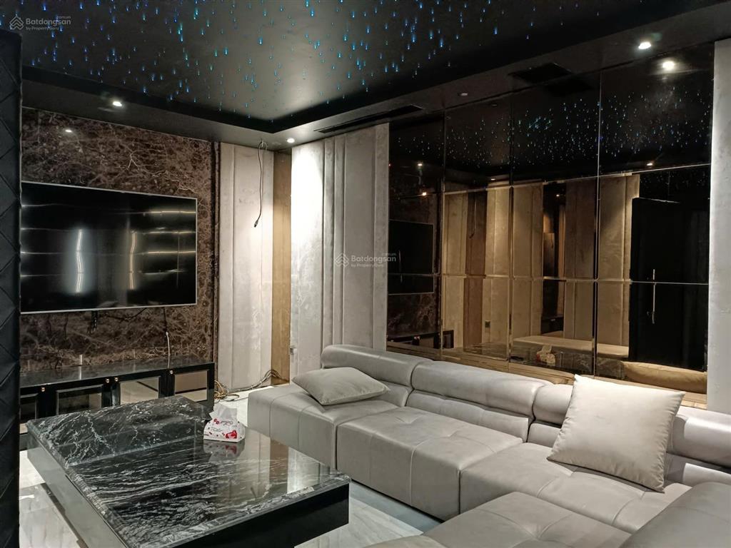 Cho thuê bt song lập ở vinhomes riverside, 40 triệu, 200m2, 4pn, full nội thất