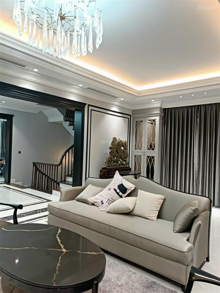 Cho thuê bt song lập ở vinhomes riverside, 40 triệu, 200m2, 4pn, full nội thất