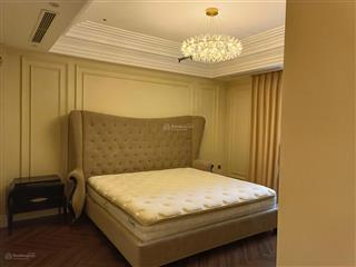 Cho thuê bt song lập ở vinhomes riverside, 40 triệu, 200m2, 4pn, full nội thất