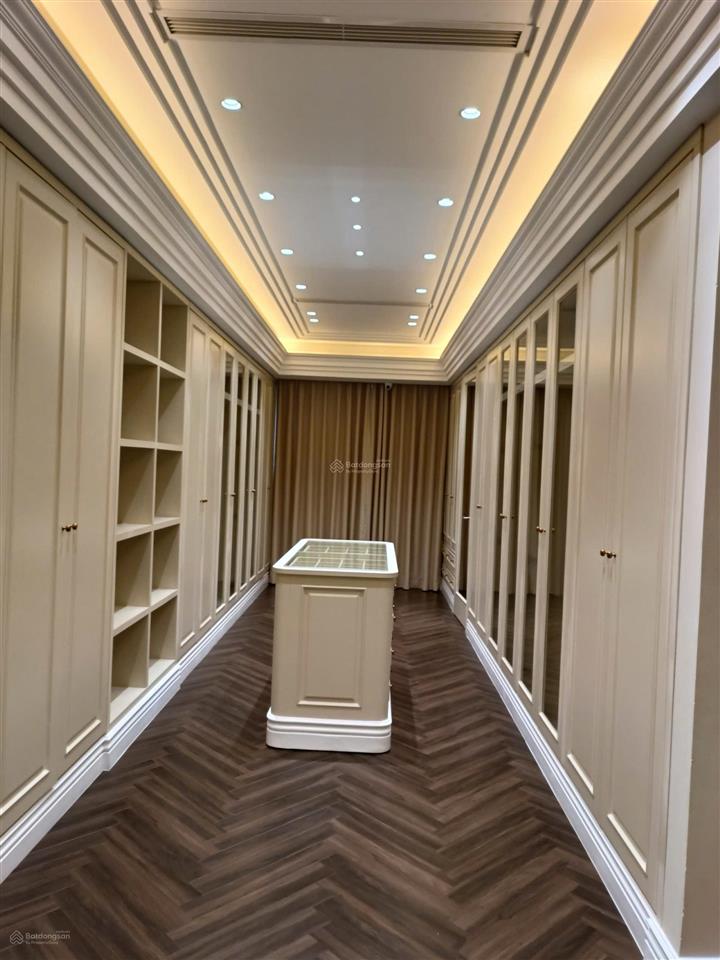Cho thuê bt song lập ở vinhomes riverside, 40 triệu, 200m2, 4pn, full nội thất