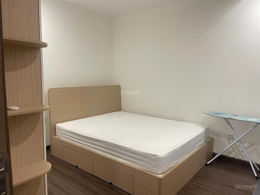 Chính chủ cần cho thuê căn chung cư cao cấp tại vinhomes symphony riverside full nội thất,giá 11tr