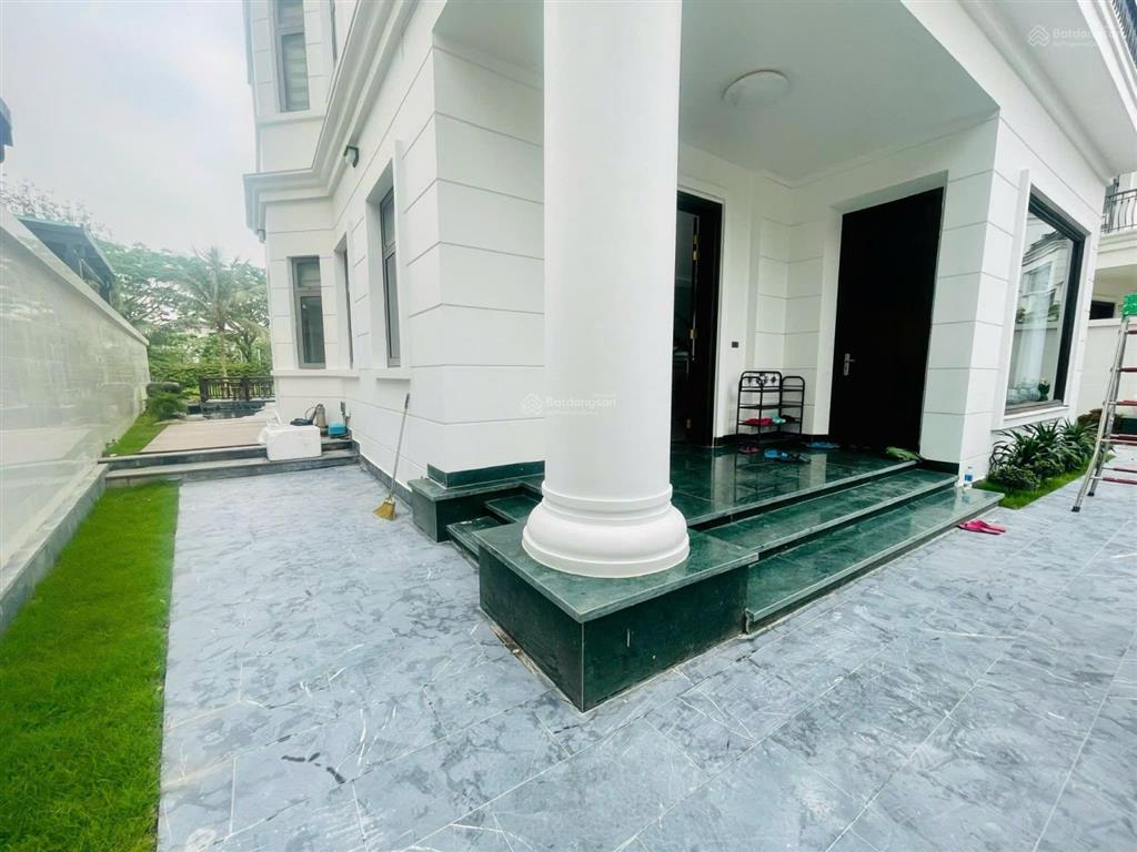 Cho thuê căn bt 400m2 4pn, 4wc 65tr/tháng full nội thất đường thoáng view đẹp