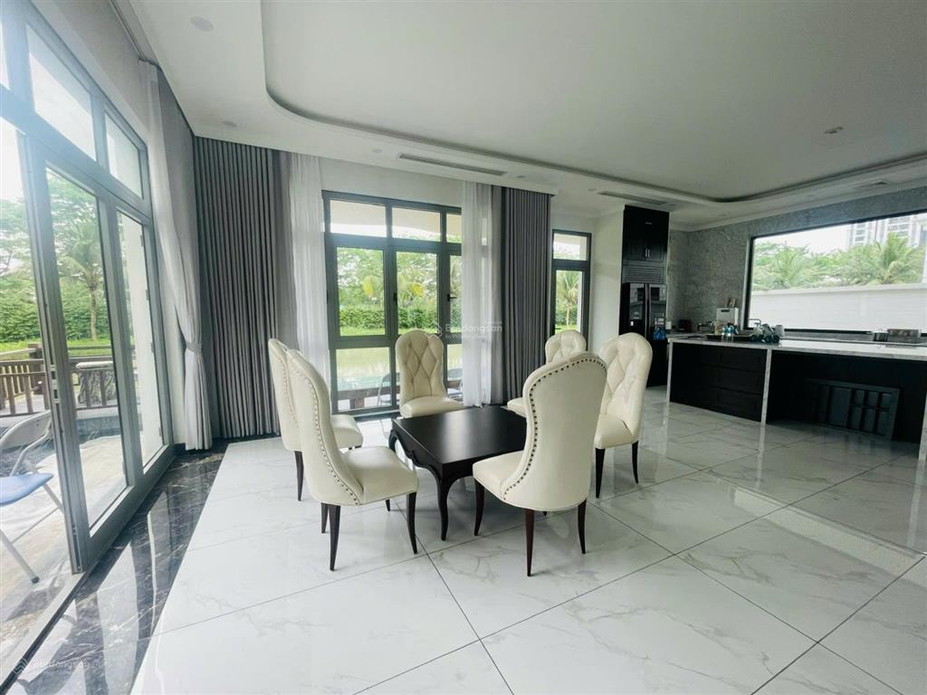 Cho thuê căn bt 400m2 4pn, 4wc 65tr/tháng full nội thất đường thoáng view đẹp