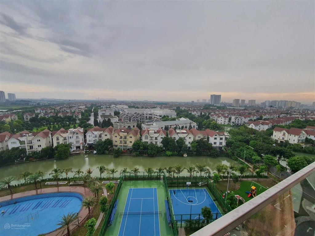 Cho thuê căn góc toà s1, 3pn 3wc view công viên khủng long