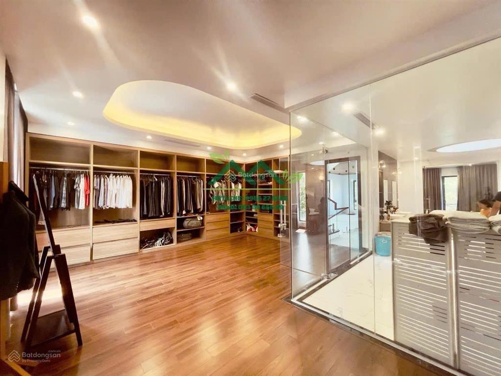 Cho thuê căn bt siêu hot diện tích 96m, 30triệu tại vinhomes riverside long biên