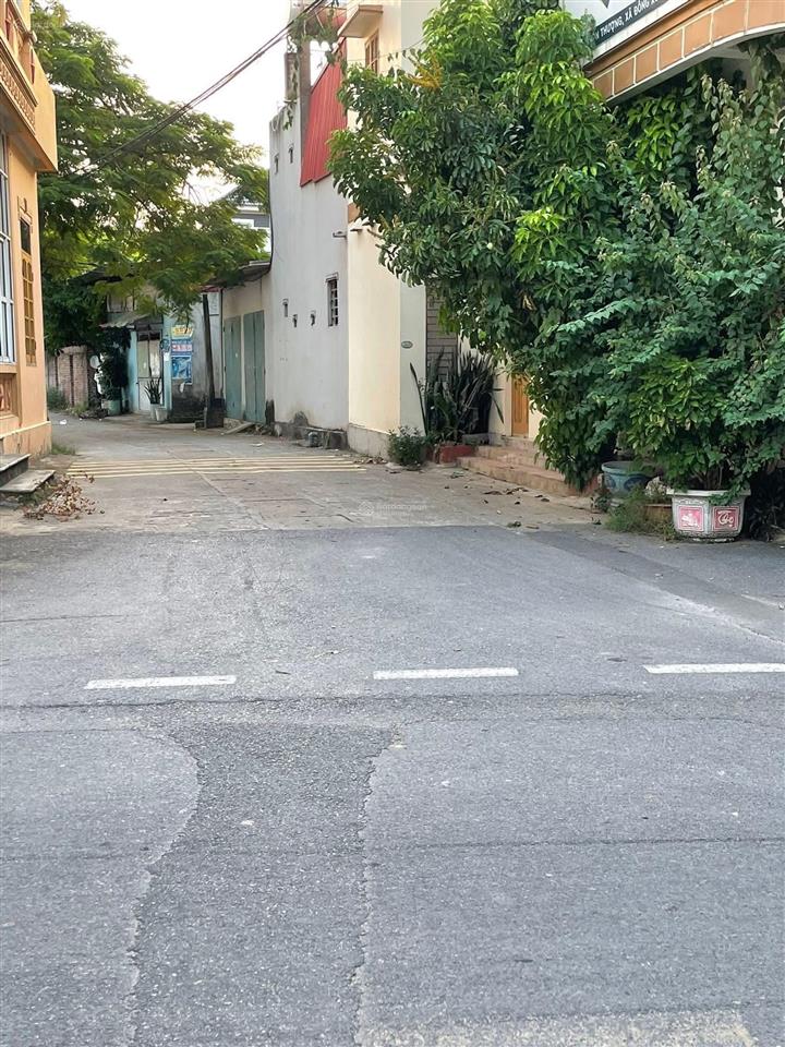 Em cần bán 96,7m2 thôn thượng, xã sóc sơn (xã đông xuân cũ) ngõ thông, đường trước đất hơn 3m
