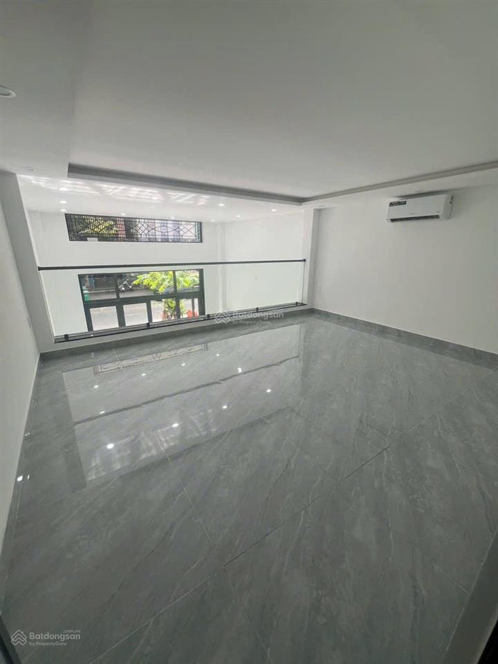 Cho thuê nhà 3 tầng mặt phố mai hắc đế, 100m2, ngang 5m, 4 ngủ, 3wc, 30 tr/tháng dọn vào ở ngay