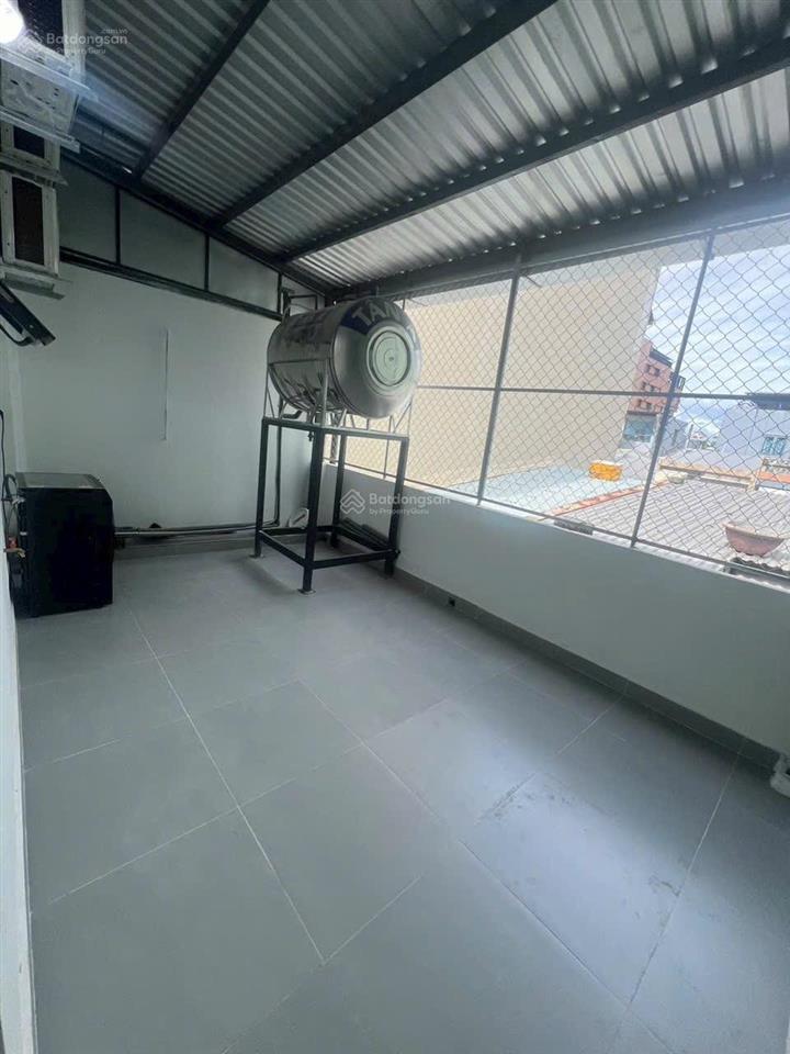Chính chủ cho thuê nhà nguyên căn 2.5 tầng mai hắc đế 100m2 ngang 5m  30tr/tháng