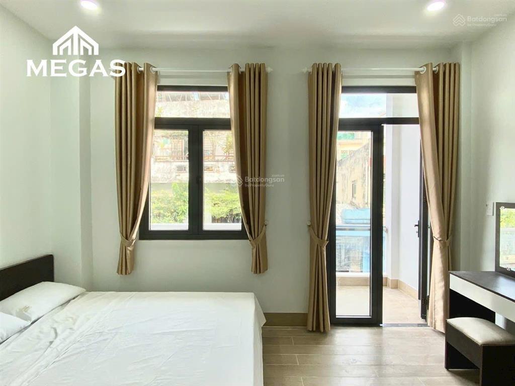 Cho thuê căn hộ mini ban công ngay cống quỳnh quận 1