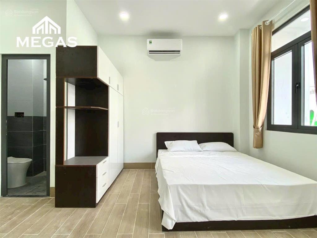 Cho thuê căn hộ mini ban công ngay cống quỳnh quận 1