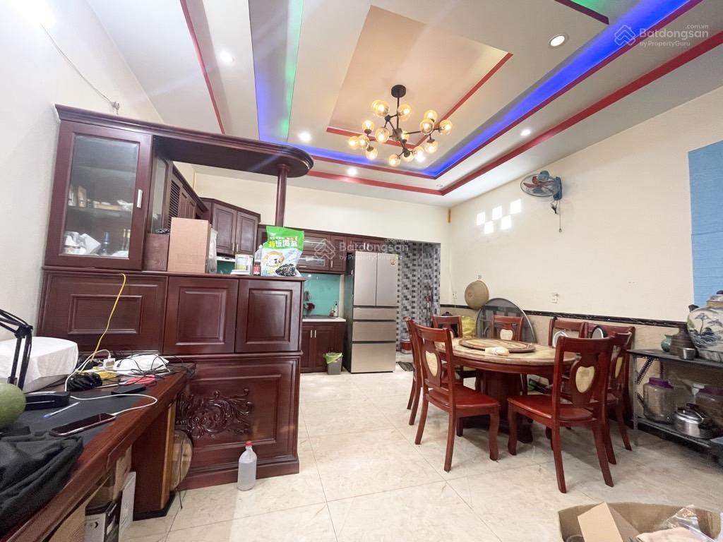 Ngay eaon hẻm 8m dt~100m2  dtsàn 260m2 {5 x 16}  4tầng  6pn  5wc nhỉnh 8 tỷ hương lộ 3