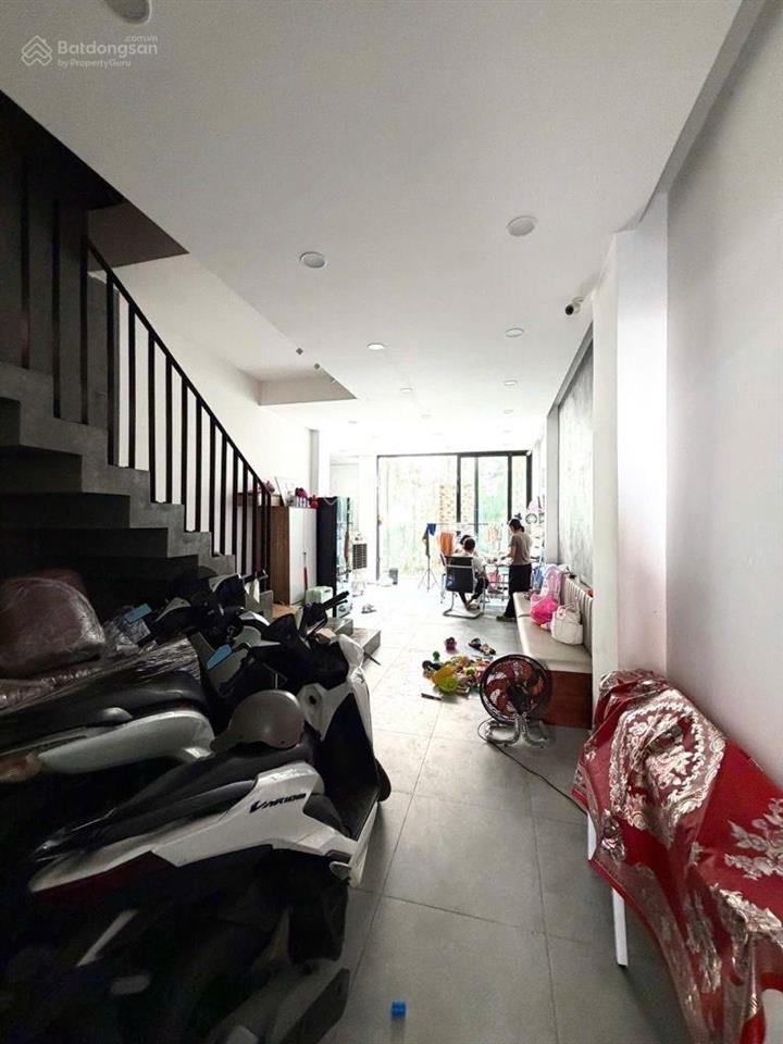 Mt đường 10m  (4x20) nở hậu ~9m dòng tiền 20tr/th ngắm aeon, tân phú celadon city, 8 tỷ tl