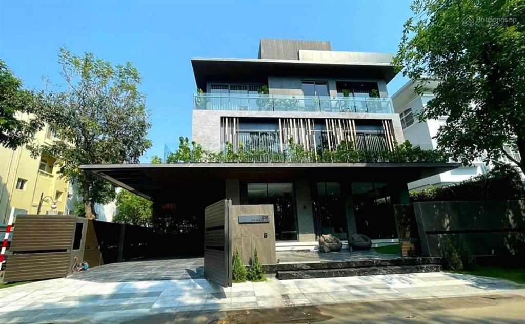 Nhỉnh 100 tỷ biệt thự đơn giá rẻ nhất thảo điền hơn 153tr/m2 cn 651m2  khu compound có hồ bơi