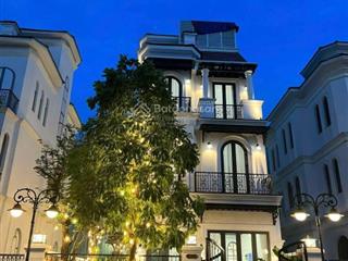 Biệt thự hồ bơi nguyễn văn hưởng  651m²  nở hậu 30m  100 tỷ
