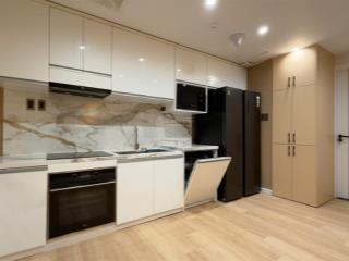 Bán căn hộ 113m² sailing tower nguyễn thị minh khai quận 1 view thoáng, full nội thất