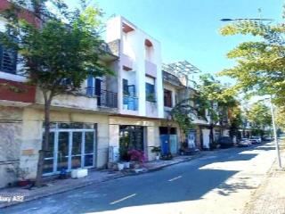 Thương lượng mạnh nhà 2 tầng phân lô đồng bộkhu phố thắng lợi ,dĩ an 132m , 4,5 tỷ đường 13m