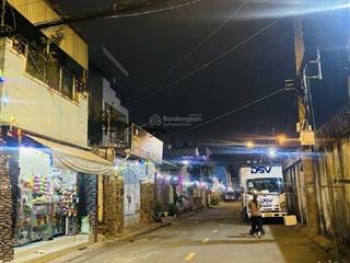 Chủ về nhà mới nhượng lại căn nhà 2 tầng mặt tiền đường tam bình, thủ đức 104 m chỉ hơn 8tỷ