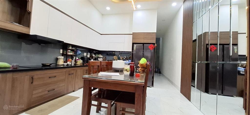 Mặt tiền kinh doanh lê hồng phong dĩ an  4,5x25  có pn trệt  dòng tiền ổn định  giá chỉ 6x tỷ