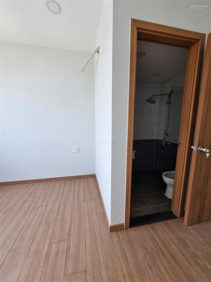 Cho thuê ch chung cư phúc đạt tower, 2pn2wc có nội thất cơ bản, cọc 1 tháng, giá 6,5tr,ở liền