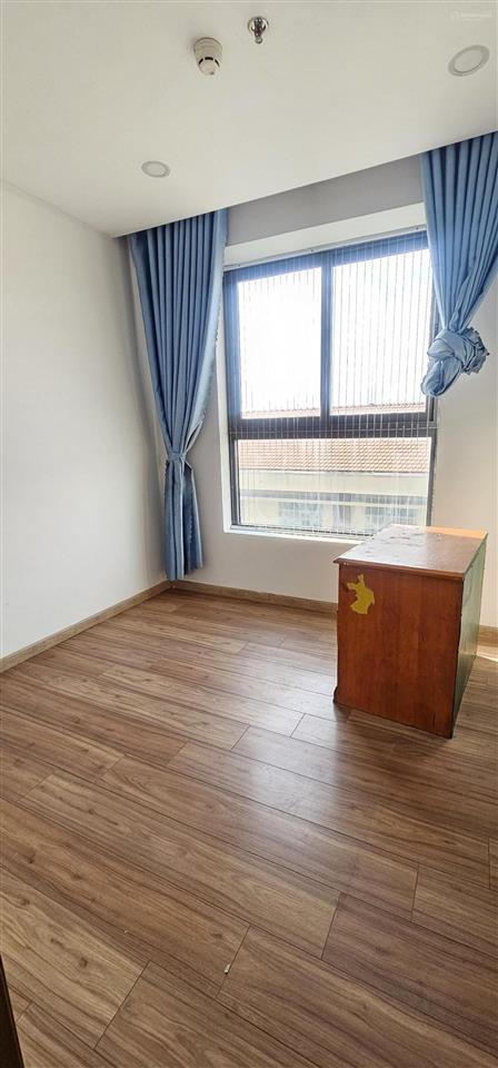 Bán ch bcons garden 2pn 2wc 57m2 tầng trung. giá chỉ 1,850 tỷ sổ sẵn không vay.  0938 859 ***