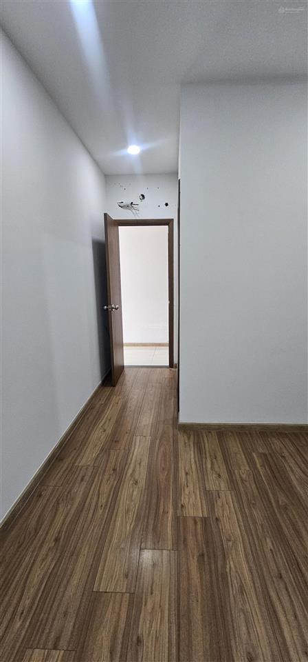 Bán ch bcons garden 2pn 2wc 57m2 tầng trung. giá chỉ 1,850 tỷ sổ sẵn không vay.  0938 859 ***