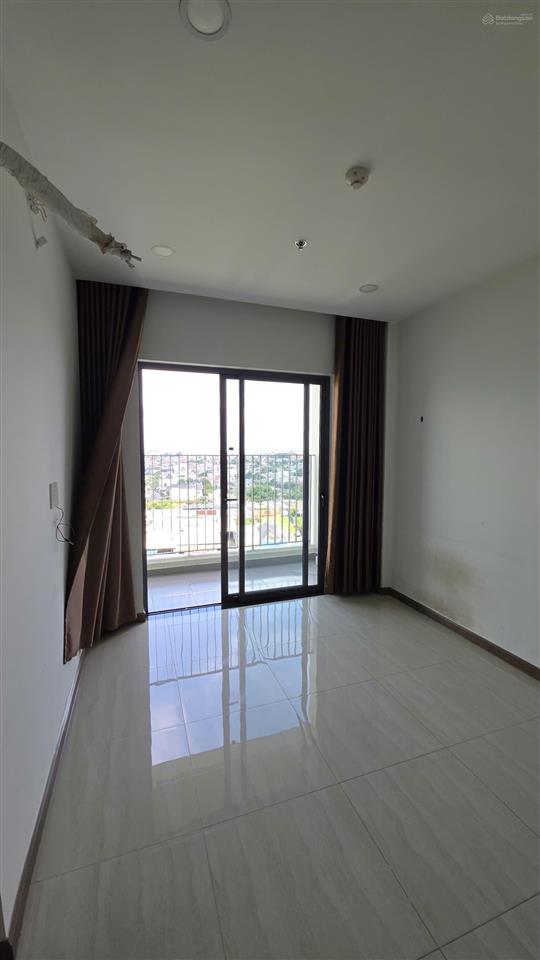 Cho thuê bcons plaza 1pn giá 5,5tr, ngay làng đh thủ đức