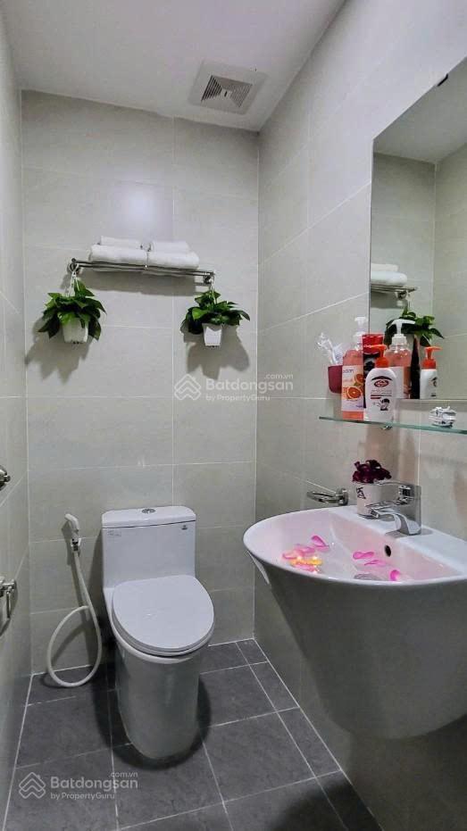Bán 2pn2wc bcons garden sổ sẵn tặng nội thất giá 1,9 tỷ nhà như hình đăng