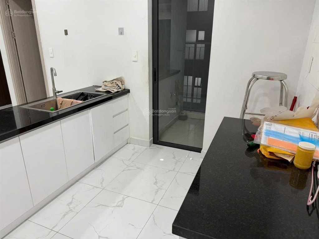 Cho thuê 3pn charm city tháp ruby 8tr có sẵn 3 máy lạnh ở liền