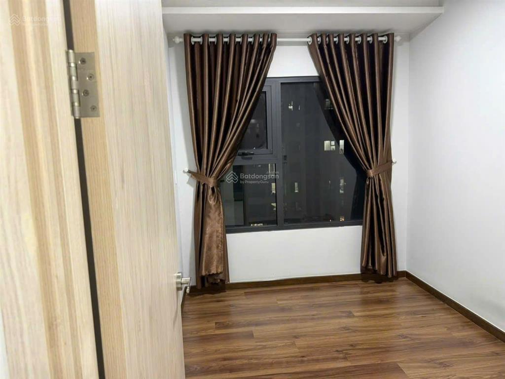 Cho thuê 3pn charm city tháp ruby 8tr có sẵn 3 máy lạnh ở liền
