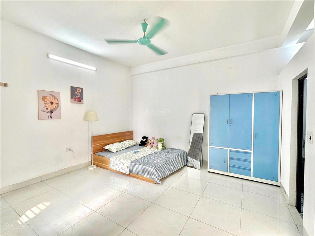 Ccmn phú diễn phòng ban công rộng thoáng