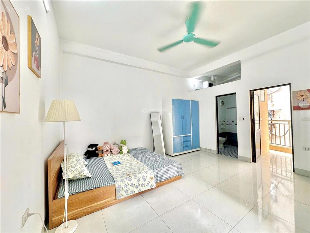 Ccmn phú diễn phòng ban công rộng thoáng
