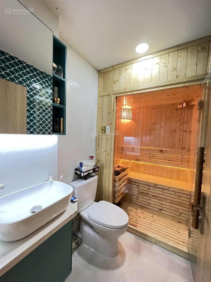 Bán chcc valeo đầm sen. dt  86m2 2 phòng ngủ 2wc, giá 4 tỷ 250, có ban công, có sổ hồng