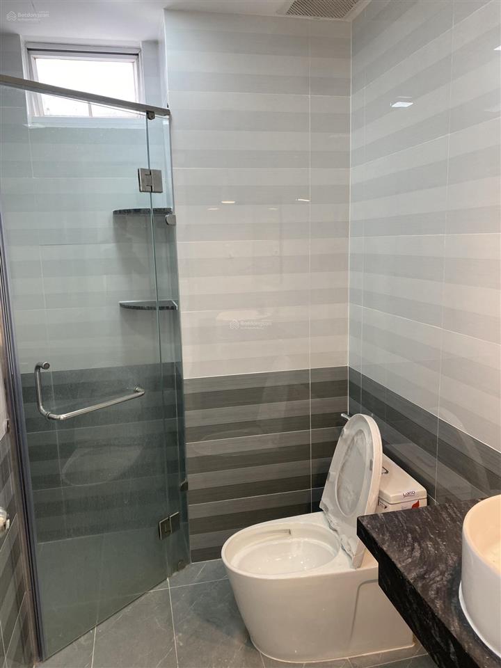 Bán chcc investco babylon, 683a âu cơ, dt 75m2 2 phòng ngủ 2wc, giá 4 tỷ 650 có sổ, tin thật 100%
